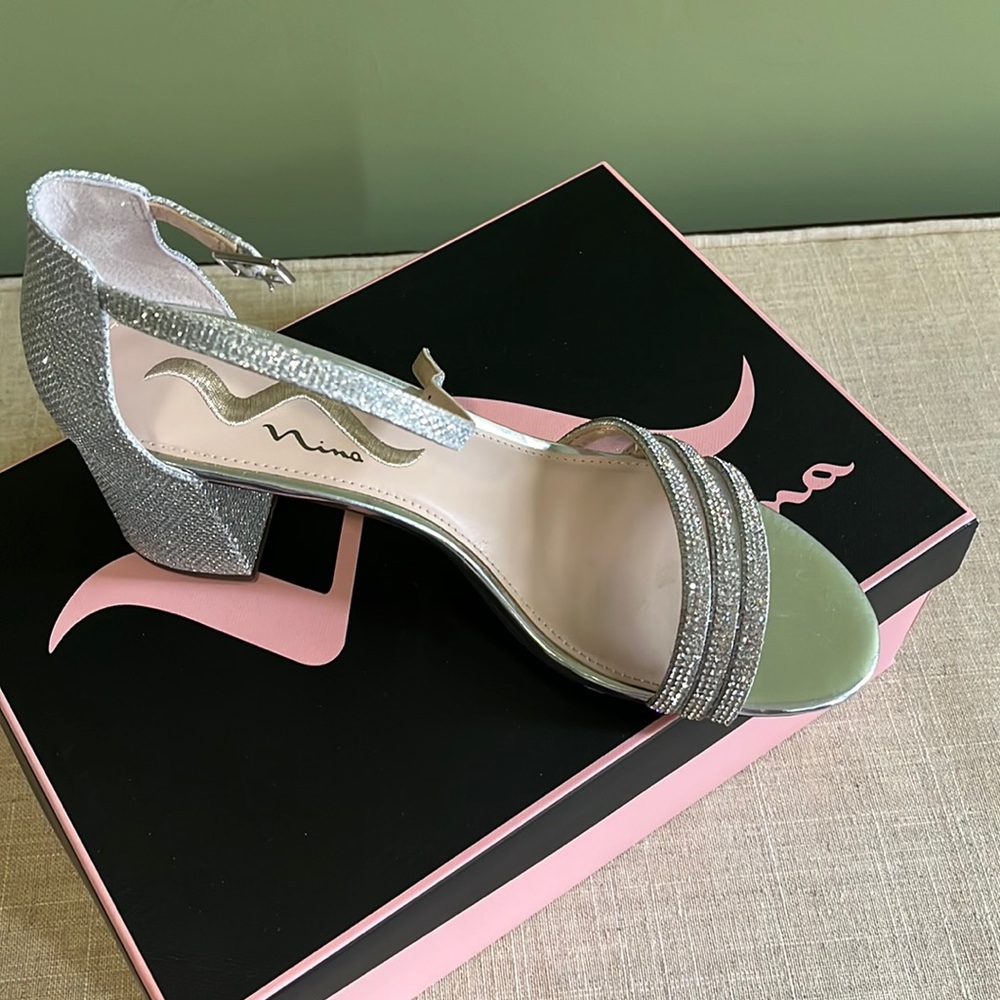 Ladies dress shoes